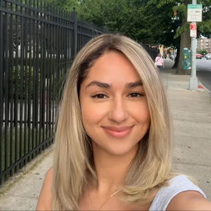 Meet your Posher, Maria